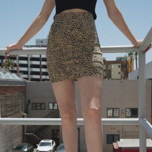 RARE BRANDY MELVILLE leopard print phoebe skirt